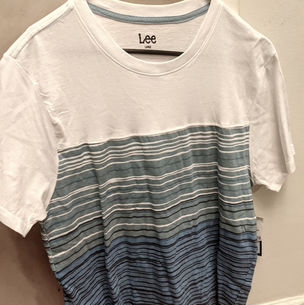 Mens white and blue striped tee